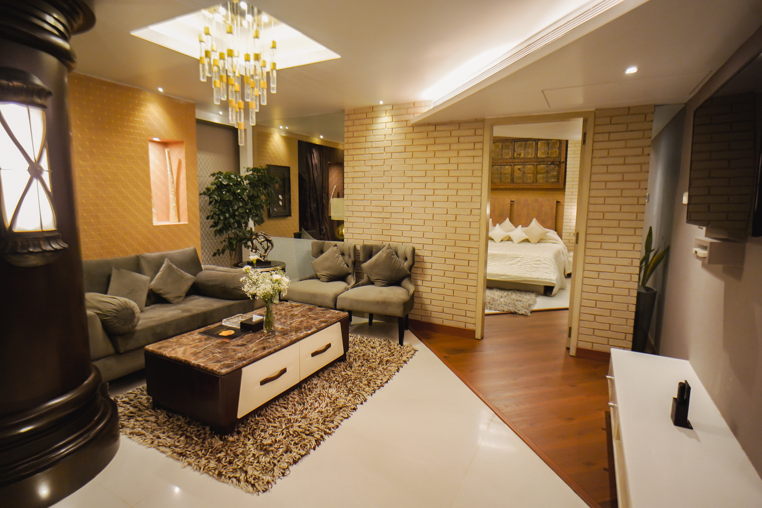 Platinum Suite 2